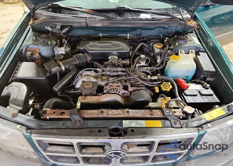 1998 Subaru Forester S z USA, uszkodzony, nr VIN JF1SF6557WH751255